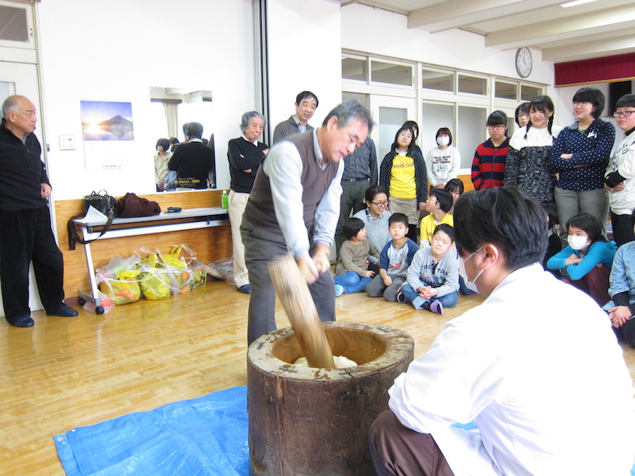 http://www.niigatalions.com/2015/01/24/sakai.JPG