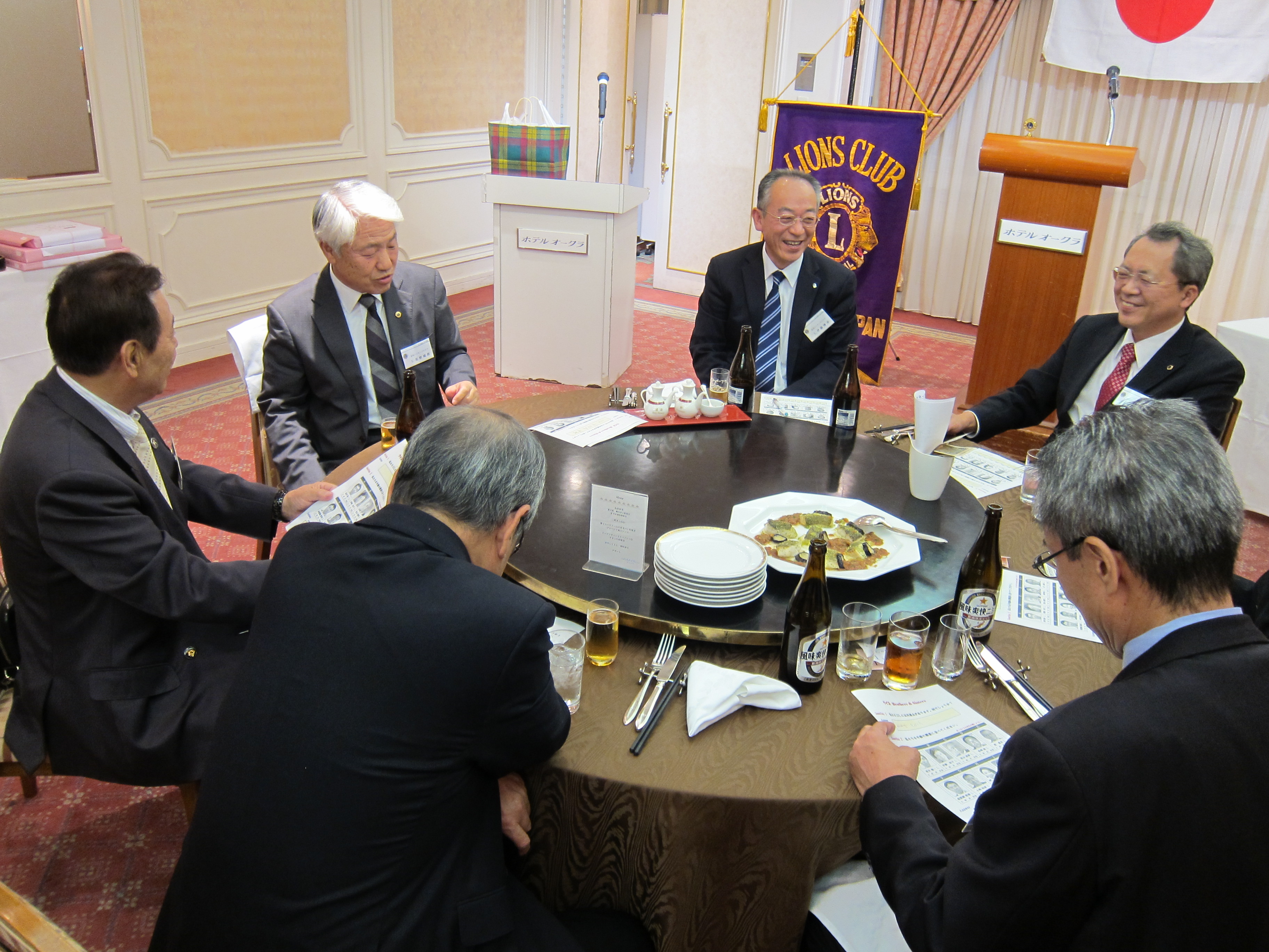 http://www.niigatalions.com/IMG_0098.JPG